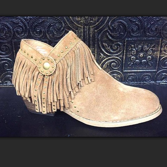 Distressed Fringe Western Harness Suede Ankle Boot - Picture 4 of 7